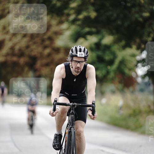 30.08.2026 - Elbe Triathlon Hamburg Michael Burmester http://msf.ph/oto/10072717 30.08.2026 10:21:24 Radfahren 694, 917 meine-sportfotos.de