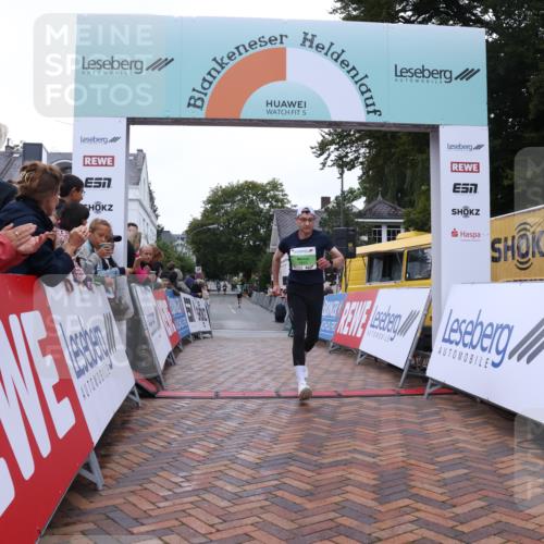 30.08.2026 - Blankeneser Heldenlauf Lena Gebhardt http://msf.ph/oto/10072726 30.08.2026 10:16:08 Ziel 5843 meine-sportfotos.de