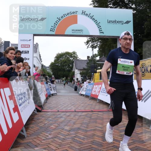 30.08.2026 - Blankeneser Heldenlauf Lena Gebhardt http://msf.ph/oto/10072740 30.08.2026 10:16:09 Ziel 5843 meine-sportfotos.de