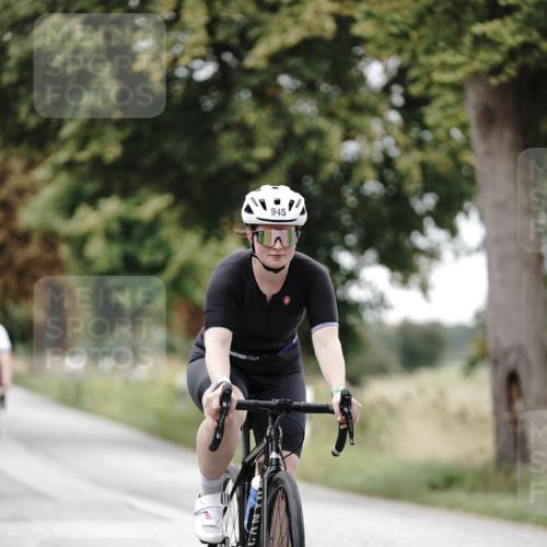 30.08.2026 - Elbe Triathlon Hamburg Michael Burmester http://msf.ph/oto/10072743 30.08.2026 10:22:15 Radfahren 591, 679, 945 meine-sportfotos.de