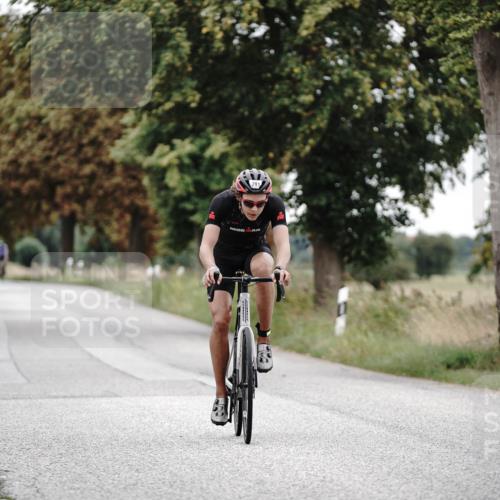 30.08.2026 - Elbe Triathlon Hamburg Michael Burmester http://msf.ph/oto/10072768 30.08.2026 10:22:40 Radfahren 791 meine-sportfotos.de