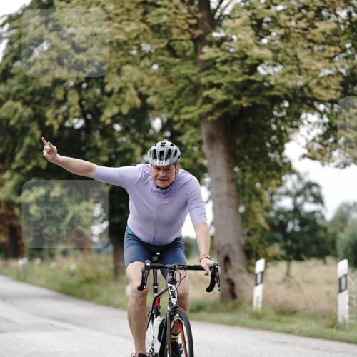 30.08.2026 - Elbe Triathlon Hamburg Michael Burmester http://msf.ph/oto/10072774 30.08.2026 10:22:52 Radfahren 687, 715, 721, 794, 952, 968 meine-sportfotos.de