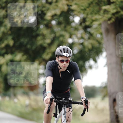30.08.2026 - Elbe Triathlon Hamburg Michael Burmester http://msf.ph/oto/10072794 30.08.2026 10:23:03 Radfahren 796 meine-sportfotos.de