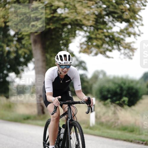 30.08.2026 - Elbe Triathlon Hamburg Michael Burmester http://msf.ph/oto/10072797 30.08.2026 10:23:18 Radfahren 817, 845 meine-sportfotos.de