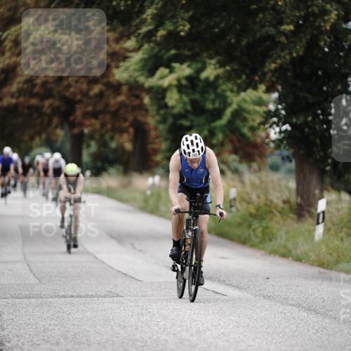 30.08.2026 - Elbe Triathlon Hamburg Michael Burmester http://msf.ph/oto/10072819 30.08.2026 10:24:00 Radfahren 435, 712, 735, 783, 871 meine-sportfotos.de