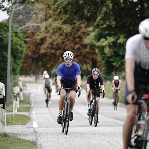30.08.2026 - Elbe Triathlon Hamburg Michael Burmester http://msf.ph/oto/10072830 30.08.2026 10:24:07 Radfahren 435, 602, 735, 775, 793, 814, 822, 905, 914, 941 meine-sportfotos.de