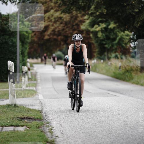30.08.2026 - Elbe Triathlon Hamburg Michael Burmester http://msf.ph/oto/10072887 30.08.2026 10:25:13 Radfahren 587, 693, 763, 800, 812, 894 meine-sportfotos.de