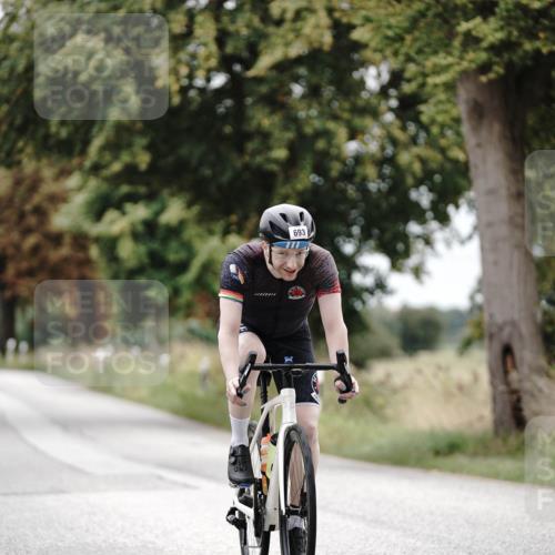 30.08.2026 - Elbe Triathlon Hamburg Michael Burmester http://msf.ph/oto/10072897 30.08.2026 10:25:20 Radfahren 693, 696, 800 meine-sportfotos.de