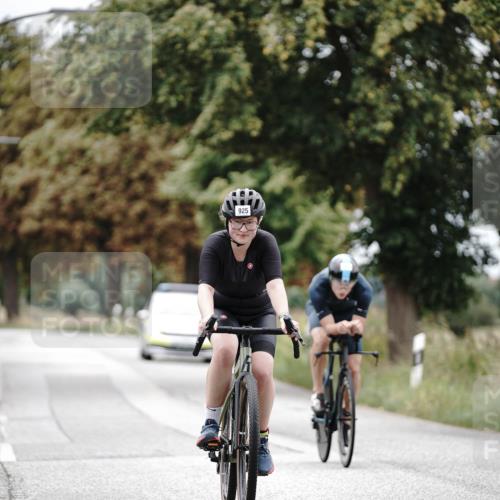 30.08.2026 - Elbe Triathlon Hamburg Michael Burmester http://msf.ph/oto/10072907 30.08.2026 10:25:35 Radfahren 925, 946, 1031 meine-sportfotos.de