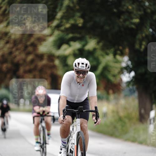30.08.2026 - Elbe Triathlon Hamburg Michael Burmester http://msf.ph/oto/10072914 30.08.2026 10:25:50 Radfahren 686, 929, 937 meine-sportfotos.de