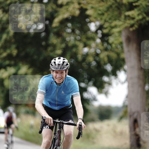 30.08.2026 - Elbe Triathlon Hamburg Michael Burmester http://msf.ph/oto/10072929 30.08.2026 10:26:06 Radfahren 680, 709, 736, 933, 961 meine-sportfotos.de