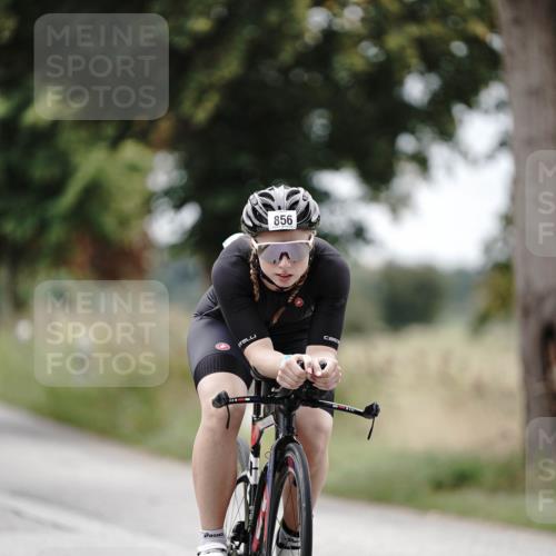 30.08.2026 - Elbe Triathlon Hamburg Michael Burmester http://msf.ph/oto/10072958 30.08.2026 10:26:45 Radfahren 856, 867 meine-sportfotos.de