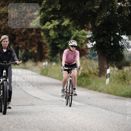 30.08.2026 - Elbe Triathlon Hamburg Michael Burmester http://msf.ph/oto/10072962 30.08.2026 10:26:48 Radfahren 867, 1008 meine-sportfotos.de