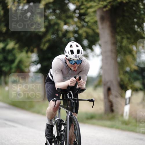 30.08.2026 - Elbe Triathlon Hamburg Michael Burmester http://msf.ph/oto/10072966 30.08.2026 10:26:55 Radfahren 811, 842, 960, 1008 meine-sportfotos.de