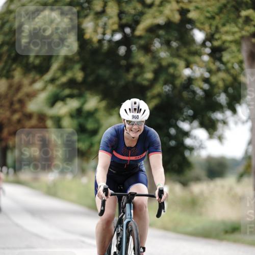 30.08.2026 - Elbe Triathlon Hamburg Michael Burmester http://msf.ph/oto/10072968 30.08.2026 10:26:57 Radfahren 811, 842, 960, 1008 meine-sportfotos.de