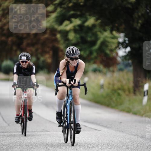 30.08.2026 - Elbe Triathlon Hamburg Michael Burmester http://msf.ph/oto/10072969 30.08.2026 10:27:00 Radfahren 811, 842, 960 meine-sportfotos.de