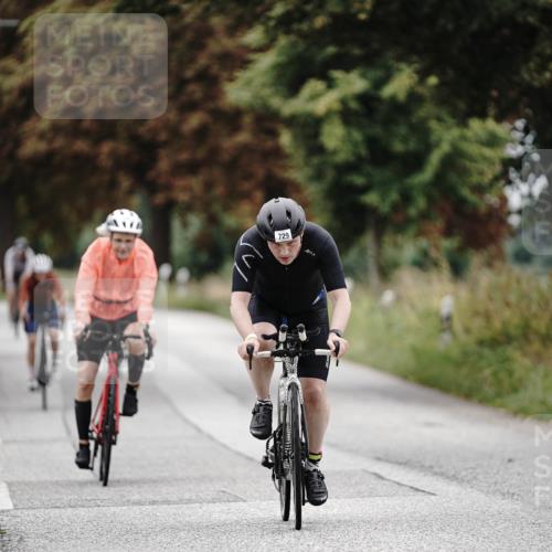 30.08.2026 - Elbe Triathlon Hamburg Michael Burmester http://msf.ph/oto/10072976 30.08.2026 10:27:13 Radfahren 729, 734, 861, 982 meine-sportfotos.de