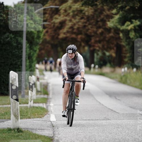 30.08.2026 - Elbe Triathlon Hamburg Michael Burmester http://msf.ph/oto/10072986 30.08.2026 10:27:20 Radfahren 734, 860, 861 meine-sportfotos.de