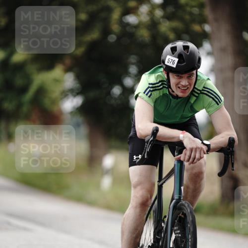 30.08.2026 - Elbe Triathlon Hamburg Michael Burmester http://msf.ph/oto/10073014 30.08.2026 10:27:57 Radfahren 855, 920, 950, 969, 1045 meine-sportfotos.de