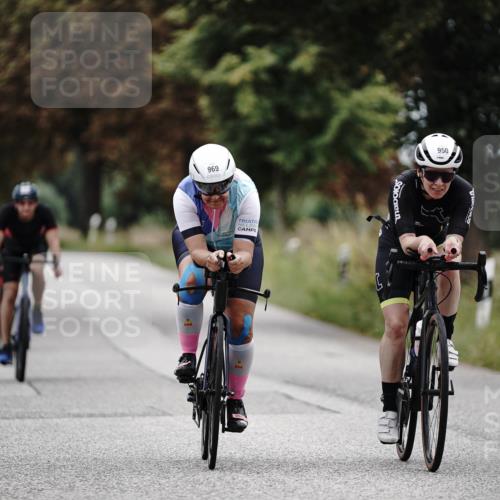 30.08.2026 - Elbe Triathlon Hamburg Michael Burmester http://msf.ph/oto/10073018 30.08.2026 10:27:59 Radfahren 920, 950, 969, 1045 meine-sportfotos.de