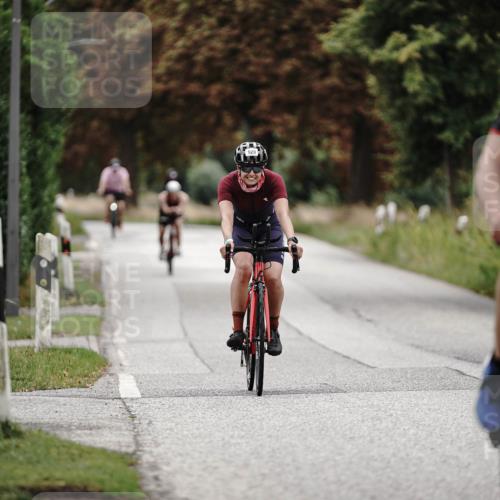 30.08.2026 - Elbe Triathlon Hamburg Michael Burmester http://msf.ph/oto/10073024 30.08.2026 10:28:01 Radfahren 920, 950, 969, 1045, 1898 meine-sportfotos.de