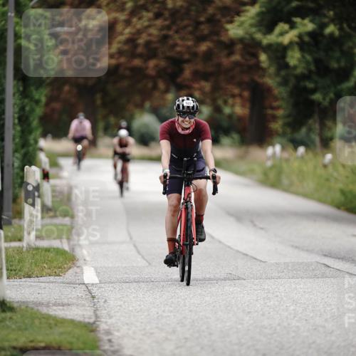 30.08.2026 - Elbe Triathlon Hamburg Michael Burmester http://msf.ph/oto/10073025 30.08.2026 10:28:01 Radfahren 920, 950, 969, 1045, 1898 meine-sportfotos.de