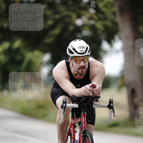 30.08.2026 - Elbe Triathlon Hamburg Michael Burmester http://msf.ph/oto/10073030 30.08.2026 10:28:07 Radfahren 509, 853, 1898 meine-sportfotos.de