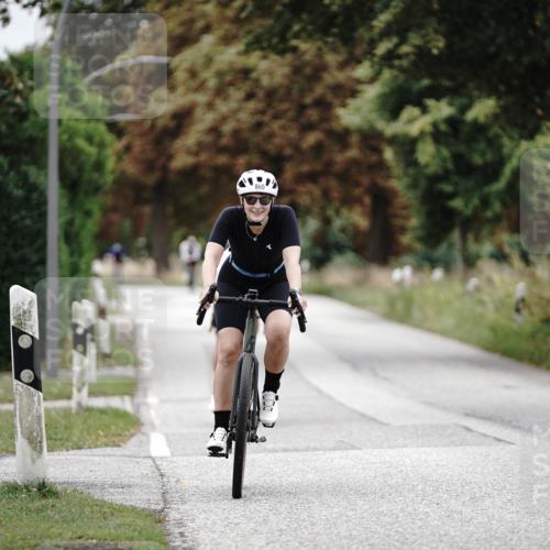 30.08.2026 - Elbe Triathlon Hamburg Michael Burmester http://msf.ph/oto/10073070 30.08.2026 10:28:41 Radfahren 843, 865, 1024, 1032, 1085 meine-sportfotos.de