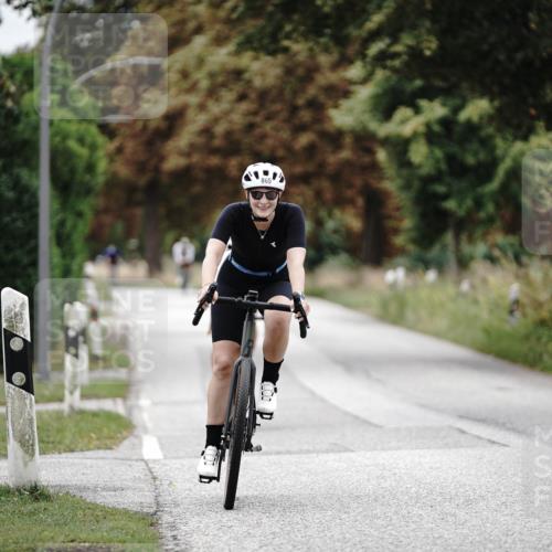 30.08.2026 - Elbe Triathlon Hamburg Michael Burmester http://msf.ph/oto/10073071 30.08.2026 10:28:41 Radfahren 843, 865, 1024, 1032, 1085 meine-sportfotos.de