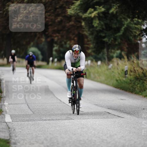 30.08.2026 - Elbe Triathlon Hamburg Michael Burmester http://msf.ph/oto/10073079 30.08.2026 10:28:49 Radfahren 1024, 1093, 1097 meine-sportfotos.de