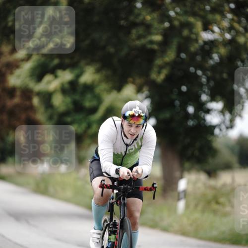 30.08.2026 - Elbe Triathlon Hamburg Michael Burmester http://msf.ph/oto/10073081 30.08.2026 10:28:50 Radfahren 1093, 1097 meine-sportfotos.de