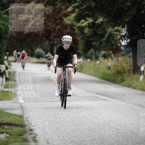 30.08.2026 - Elbe Triathlon Hamburg Michael Burmester http://msf.ph/oto/10073085 30.08.2026 10:28:57 Radfahren 849, 902, 1060, 1093 meine-sportfotos.de