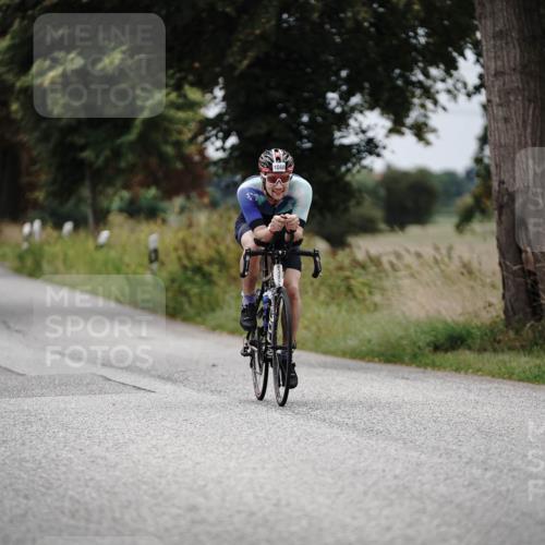 30.08.2026 - Elbe Triathlon Hamburg Michael Burmester http://msf.ph/oto/10073088 30.08.2026 10:29:03 Radfahren 902, 923, 1052, 1060 meine-sportfotos.de