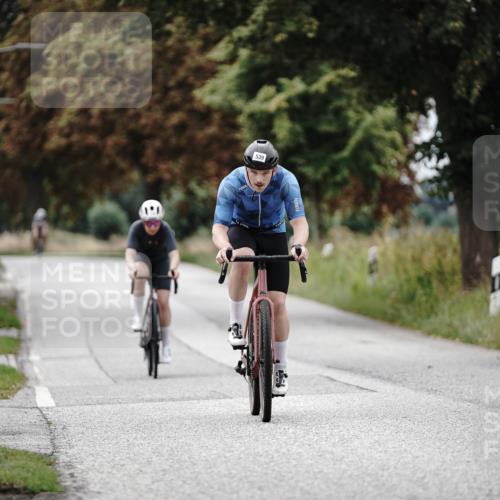 30.08.2026 - Elbe Triathlon Hamburg Michael Burmester http://msf.ph/oto/10073100 30.08.2026 10:29:18 Radfahren 539, 799 meine-sportfotos.de