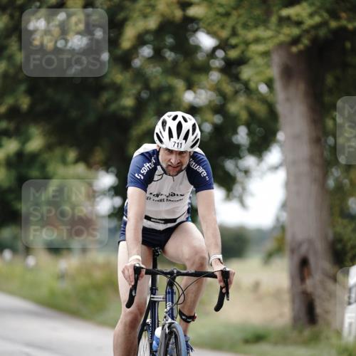 30.08.2026 - Elbe Triathlon Hamburg Michael Burmester http://msf.ph/oto/10073107 30.08.2026 10:29:30 Radfahren 711, 808, 990, 994 meine-sportfotos.de