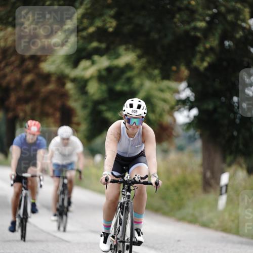 30.08.2026 - Elbe Triathlon Hamburg Michael Burmester http://msf.ph/oto/10073111 30.08.2026 10:29:34 Radfahren 808, 840, 881, 886, 887, 990, 994 meine-sportfotos.de