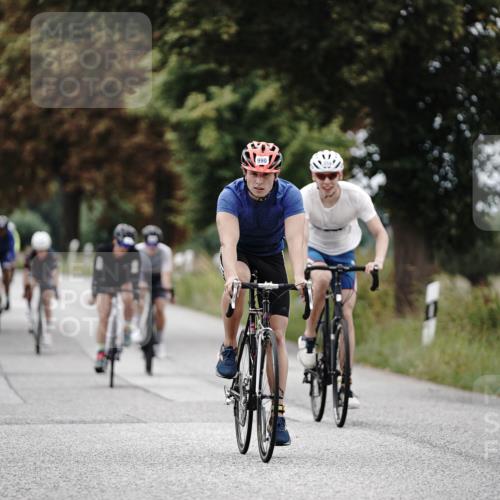 30.08.2026 - Elbe Triathlon Hamburg Michael Burmester http://msf.ph/oto/10073114 30.08.2026 10:29:36 Radfahren 808, 840, 881, 886, 887, 980, 990, 994, 1896 meine-sportfotos.de