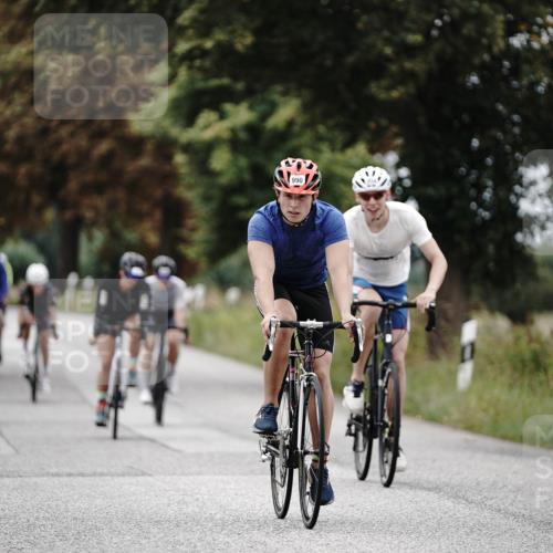 30.08.2026 - Elbe Triathlon Hamburg Michael Burmester http://msf.ph/oto/10073115 30.08.2026 10:29:36 Radfahren 808, 840, 881, 886, 887, 980, 990, 994, 1896 meine-sportfotos.de