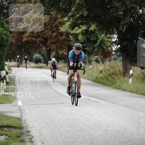 30.08.2026 - Elbe Triathlon Hamburg Michael Burmester http://msf.ph/oto/10073161 30.08.2026 10:30:06 Radfahren 768, 918, 1098 meine-sportfotos.de