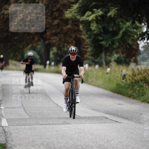 30.08.2026 - Elbe Triathlon Hamburg Michael Burmester http://msf.ph/oto/10073168 30.08.2026 10:30:13 Radfahren 797, 918, 1030 meine-sportfotos.de