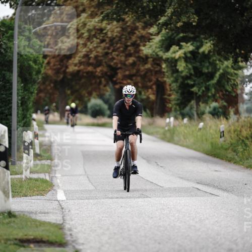 30.08.2026 - Elbe Triathlon Hamburg Michael Burmester http://msf.ph/oto/10073173 30.08.2026 10:30:16 Radfahren 797, 1030 meine-sportfotos.de