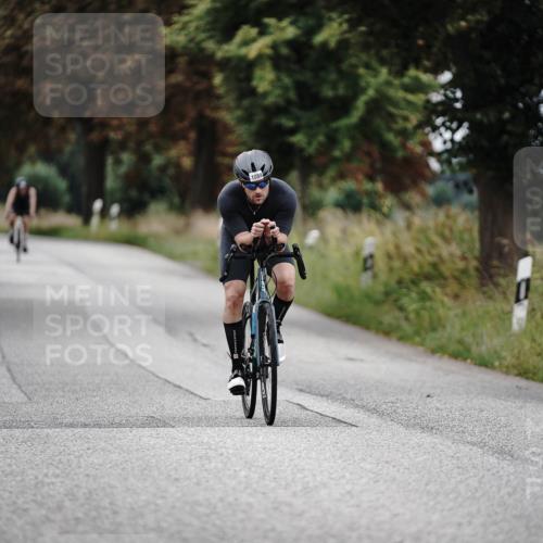 30.08.2026 - Elbe Triathlon Hamburg Michael Burmester http://msf.ph/oto/10073182 30.08.2026 10:30:27 Radfahren 657, 898, 1028, 1084, 1088 meine-sportfotos.de