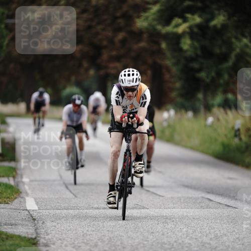 30.08.2026 - Elbe Triathlon Hamburg Michael Burmester http://msf.ph/oto/10073197 30.08.2026 10:30:41 Radfahren 604, 780, 838, 872, 907, 926, 984, 1037, 1061 meine-sportfotos.de