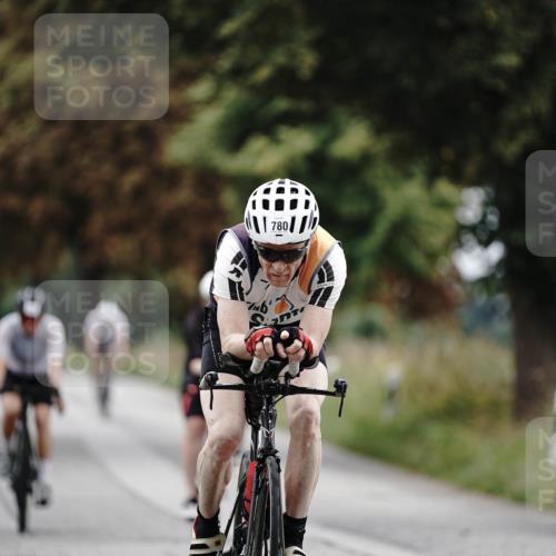 30.08.2026 - Elbe Triathlon Hamburg Michael Burmester http://msf.ph/oto/10073199 30.08.2026 10:30:42 Radfahren 604, 780, 838, 872, 926, 984, 1037, 1061 meine-sportfotos.de
