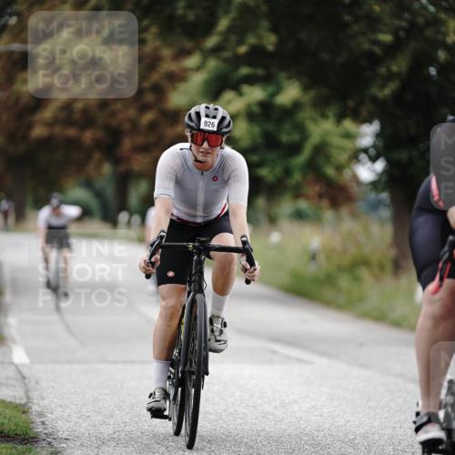 30.08.2026 - Elbe Triathlon Hamburg Michael Burmester http://msf.ph/oto/10073203 30.08.2026 10:30:44 Radfahren 780, 838, 926, 1037, 1061 meine-sportfotos.de