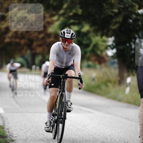 30.08.2026 - Elbe Triathlon Hamburg Michael Burmester http://msf.ph/oto/10073204 30.08.2026 10:30:44 Radfahren 780, 838, 926, 1037, 1061 meine-sportfotos.de