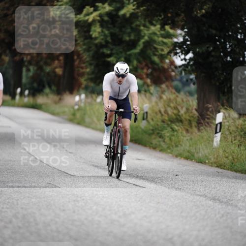 30.08.2026 - Elbe Triathlon Hamburg Michael Burmester http://msf.ph/oto/10073208 30.08.2026 10:30:46 Radfahren 838, 926, 1037, 1061 meine-sportfotos.de
