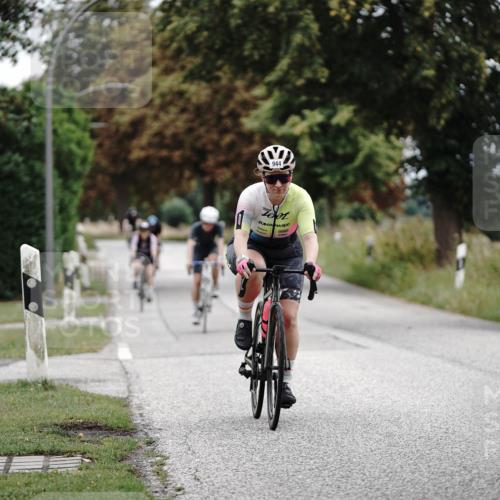 30.08.2026 - Elbe Triathlon Hamburg Michael Burmester http://msf.ph/oto/10073225 30.08.2026 10:31:06 Radfahren 646, 648, 833, 880, 944, 1099 meine-sportfotos.de
