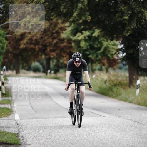 30.08.2026 - Elbe Triathlon Hamburg Michael Burmester http://msf.ph/oto/10073232 30.08.2026 10:31:13 Radfahren 646, 833, 1099 meine-sportfotos.de