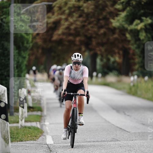 30.08.2026 - Elbe Triathlon Hamburg Michael Burmester http://msf.ph/oto/10073233 30.08.2026 10:34:27 Radfahren 810, 948, 988, 1009, 1015, 1022 meine-sportfotos.de